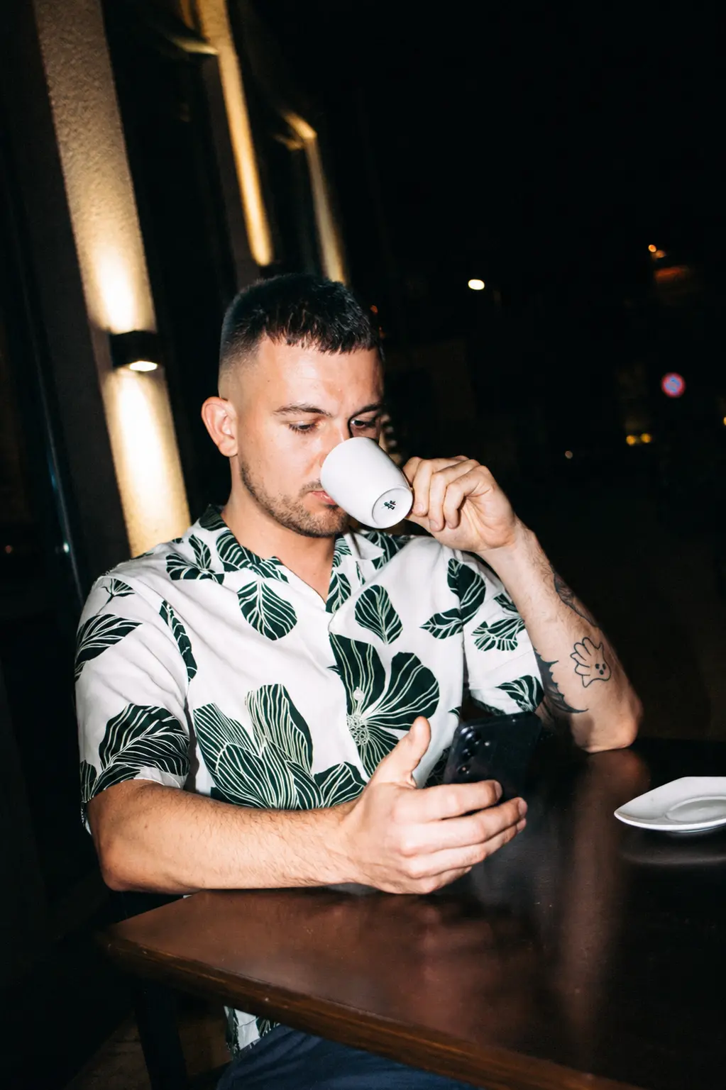 Thomas Thier im Café